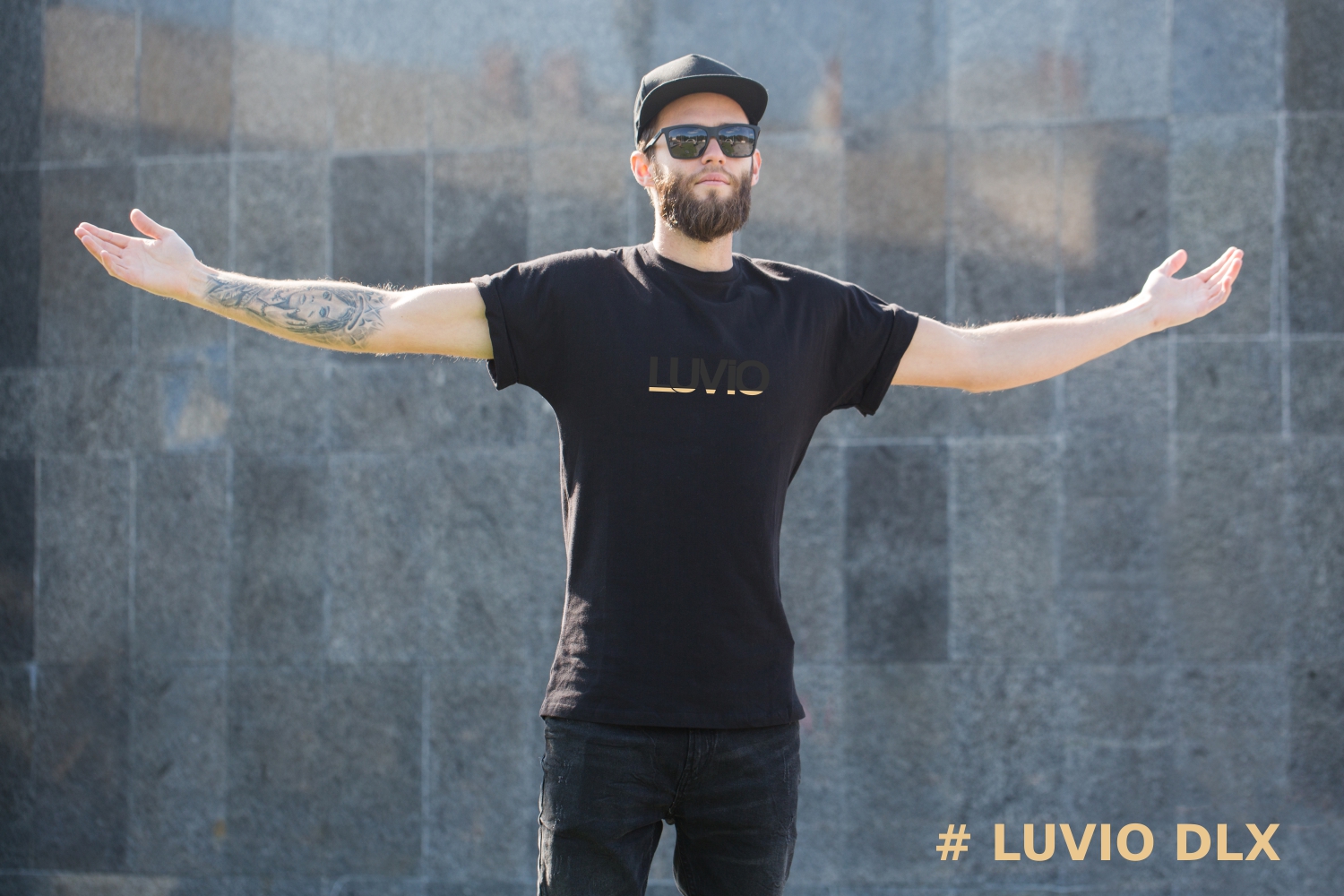 Luvio_DLX